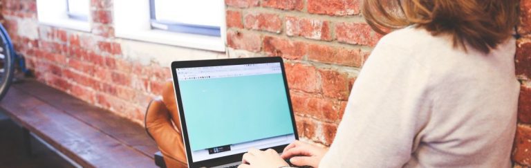 Jak wybrać dostawcę e-learningu