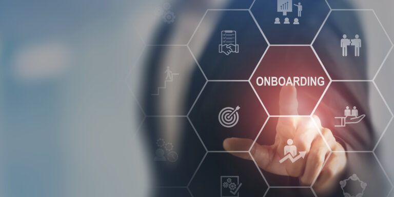 Onboarding, który działa. Od chaosu informacyjnego do dobrze zaprojektowanego procesu.